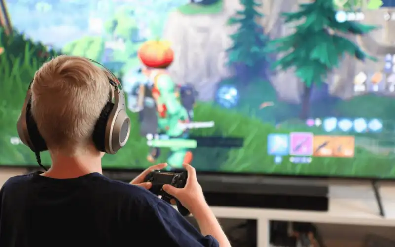 Epic расширяет траты В-баксов в Fortnite и улучшает родительский контроль